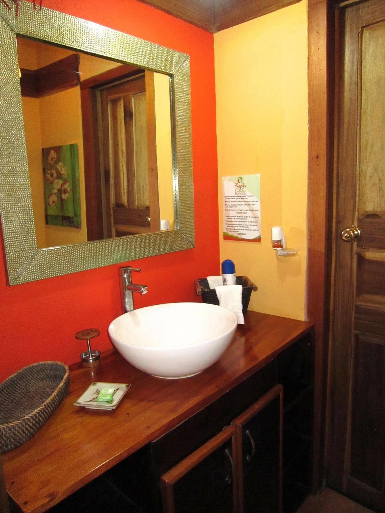 Physis Caribbean Bed & Breakfast Puerto Viejo de Talamanca Экстерьер фото