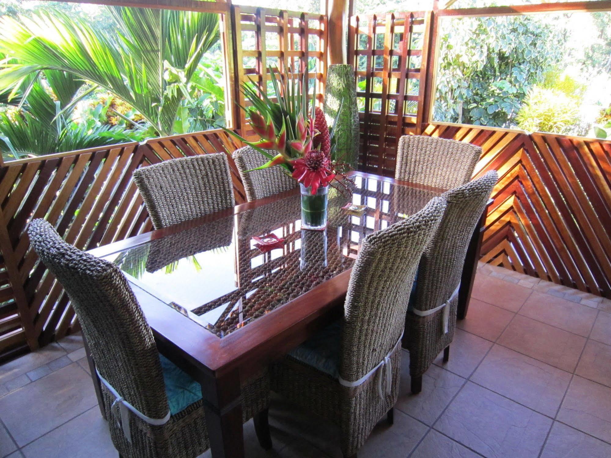Physis Caribbean Bed & Breakfast Puerto Viejo de Talamanca Экстерьер фото